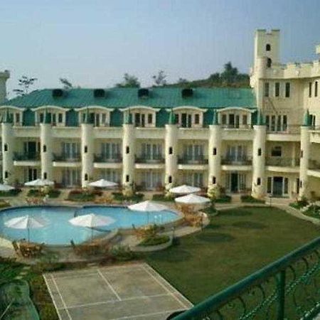 Club Bali Suites At Kota Bunga Cipanas  Dış mekan fotoğraf