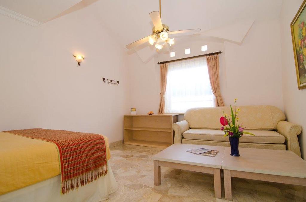 Club Bali Suites At Kota Bunga Cipanas  Dış mekan fotoğraf