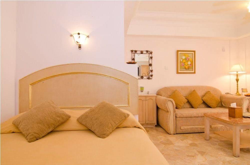 Club Bali Suites At Kota Bunga Cipanas  Dış mekan fotoğraf