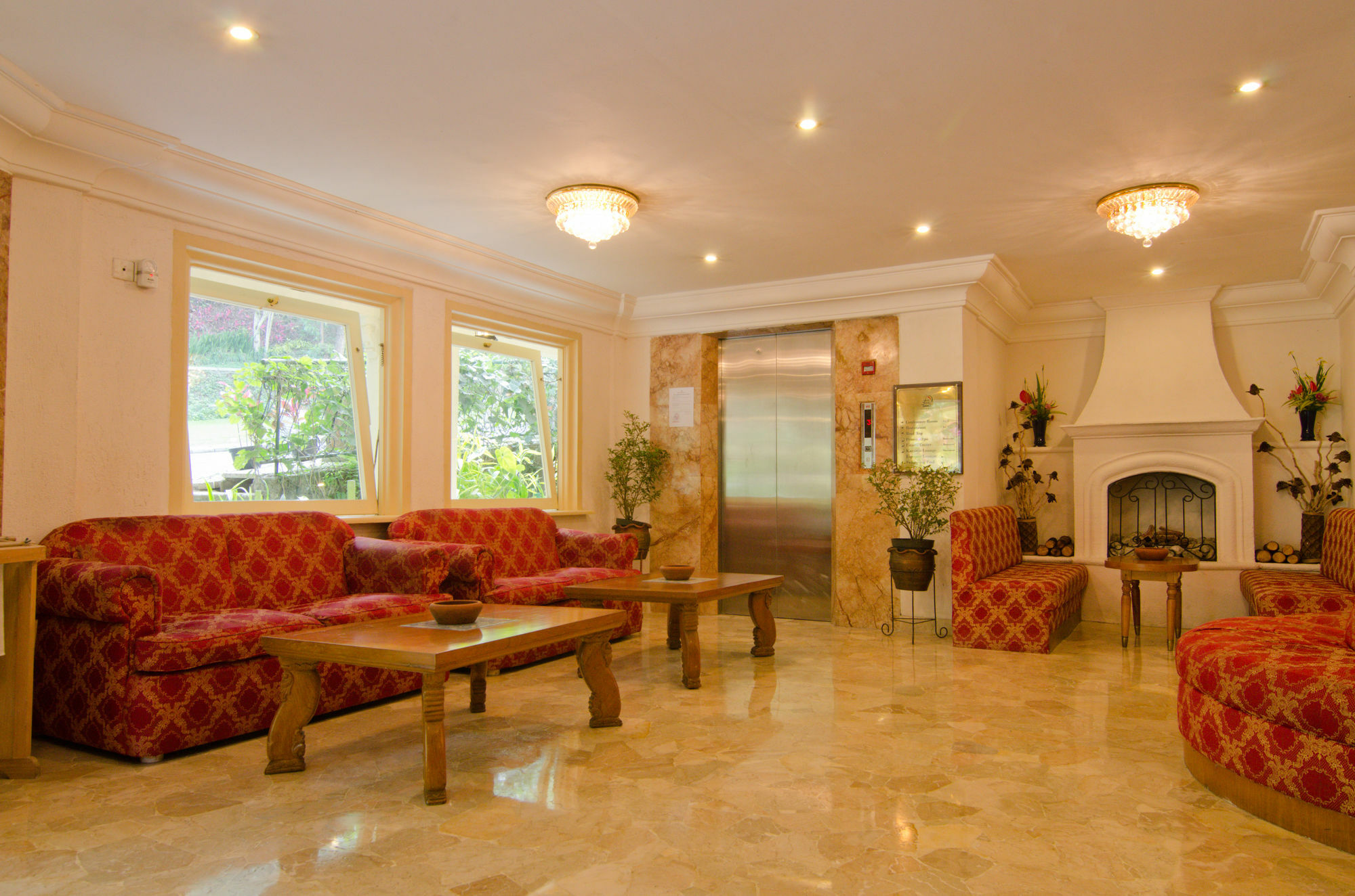 Club Bali Suites At Kota Bunga Cipanas  Dış mekan fotoğraf